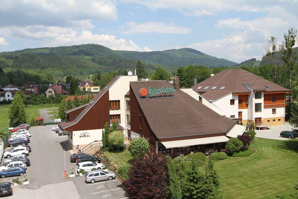 Hotel Horal Roznov pod Radhostem Exterior photo