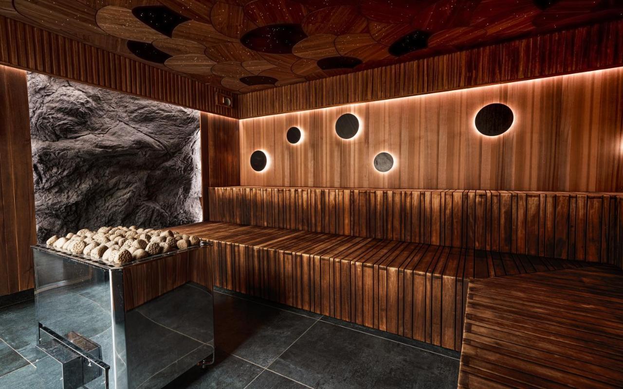 Hotel Horal Roznov pod Radhostem Exterior photo